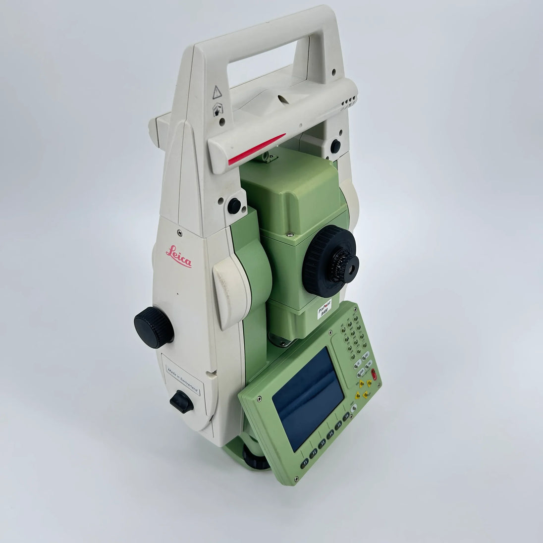 Leica TS12 P 7″ R400 with CS15